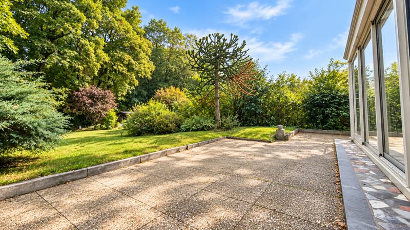 Rare appartement de 5 pièces avec jardin privatif de 500 m² (1)