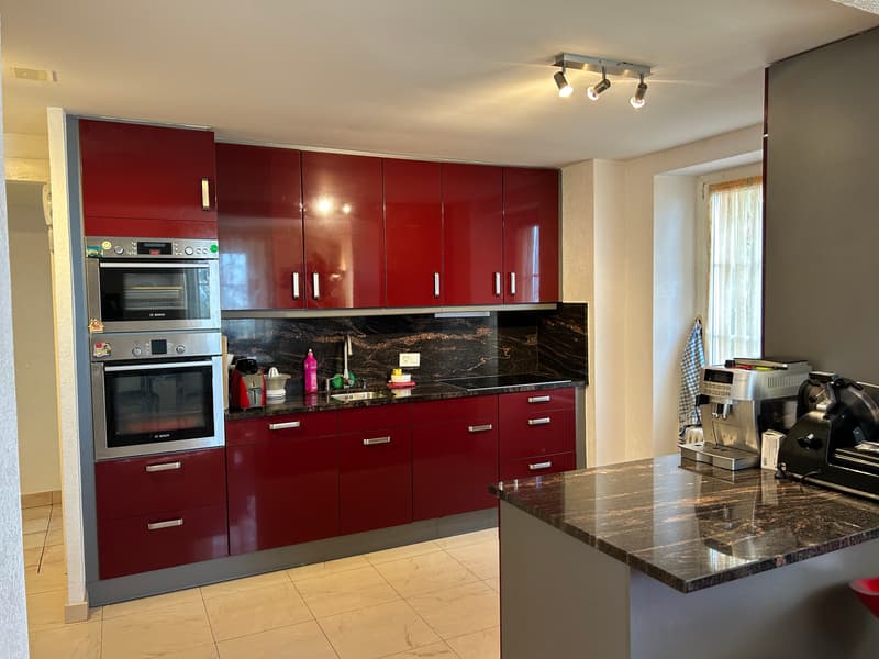 Rental building near Montreux with lake view – 3 apartments, gardens, terraces (10)