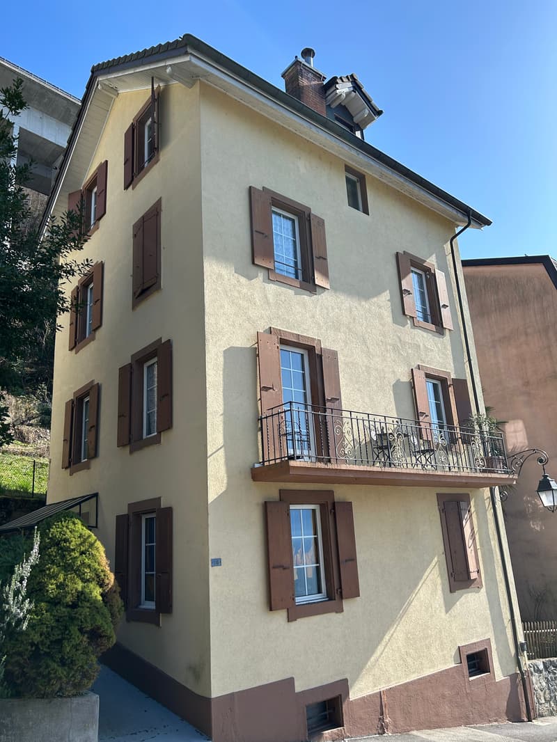 Rental building near Montreux with lake view – 3 apartments, gardens, terraces (2)