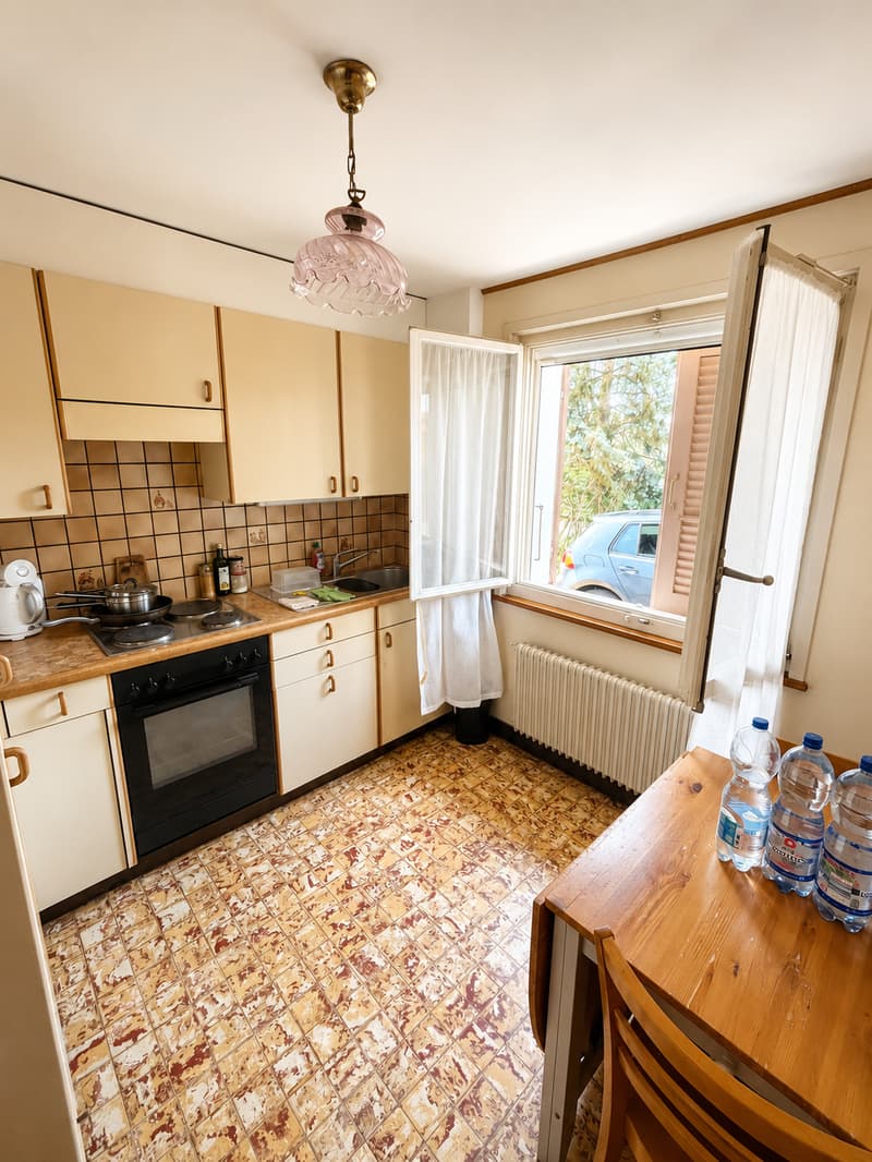 Charmante maison individuelle de 4.5 pièces avec grand terrain et fort potentiel à Torny-le-Grand (4)