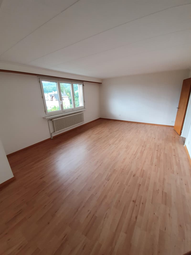 3-Zimmer-Wohnung im 5. Obergeschoss mit toller Aussicht! (6)