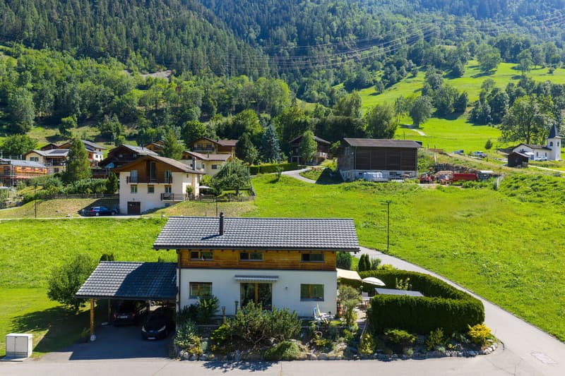 Chalet Rare en Plein Soleil! (1)