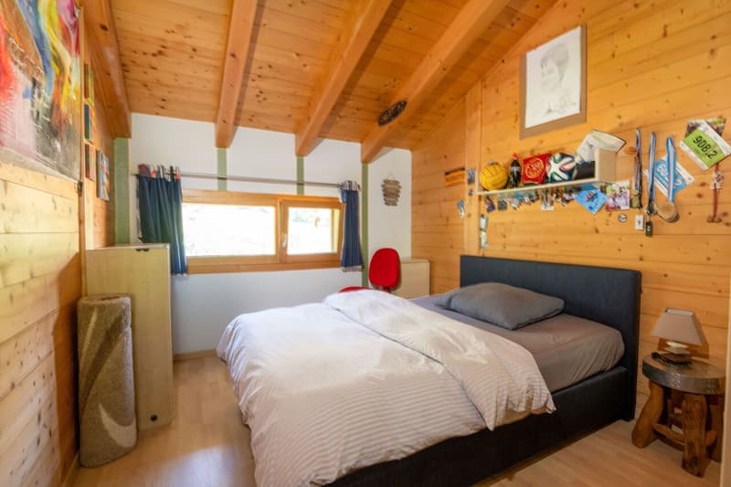 Chalet Rare en Plein Soleil! (8)
