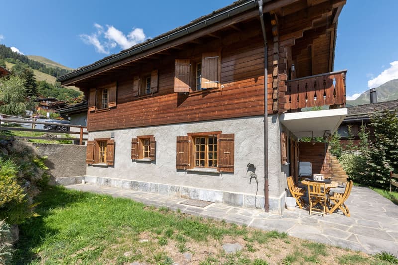 Chalet avec Permis pour Rénovation! (1)