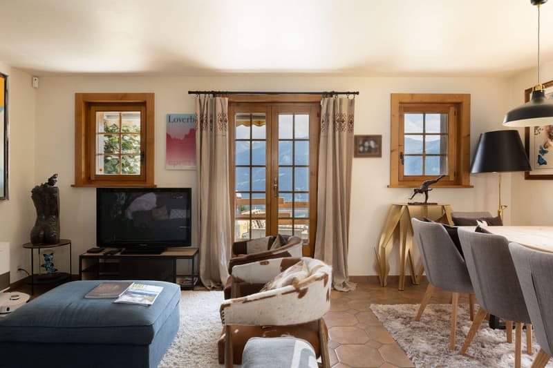 Chalet avec Permis pour Rénovation! (4)