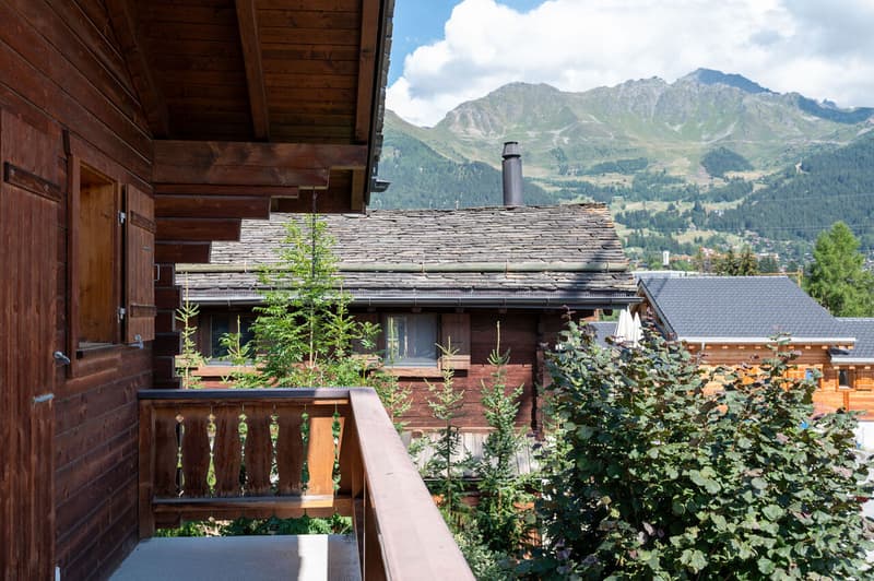 Chalet avec Permis pour Rénovation! (2)