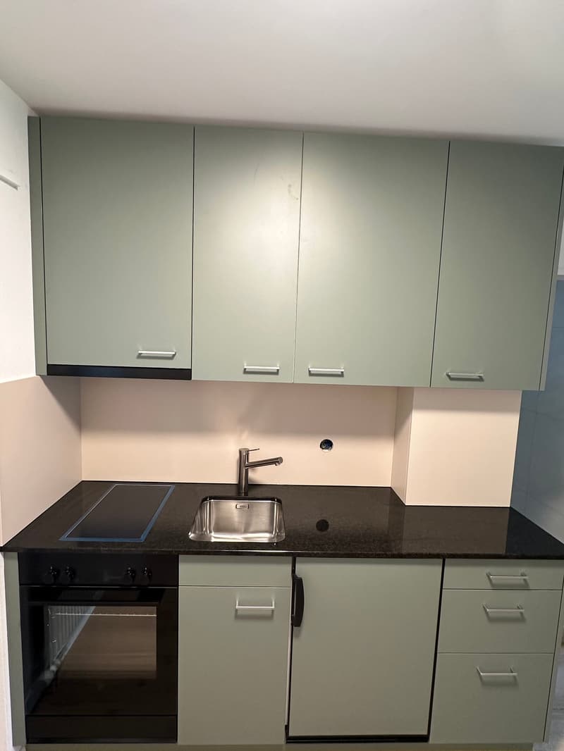 Helle 2.5-Zimmer-Wohnung mit Balkon (1)