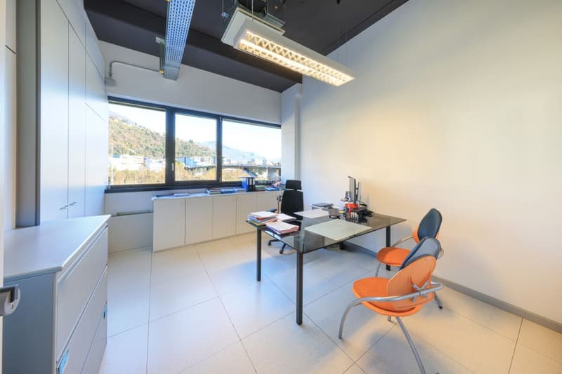LOSONE – Espace commercial spacieux pour usage de bureau (3)