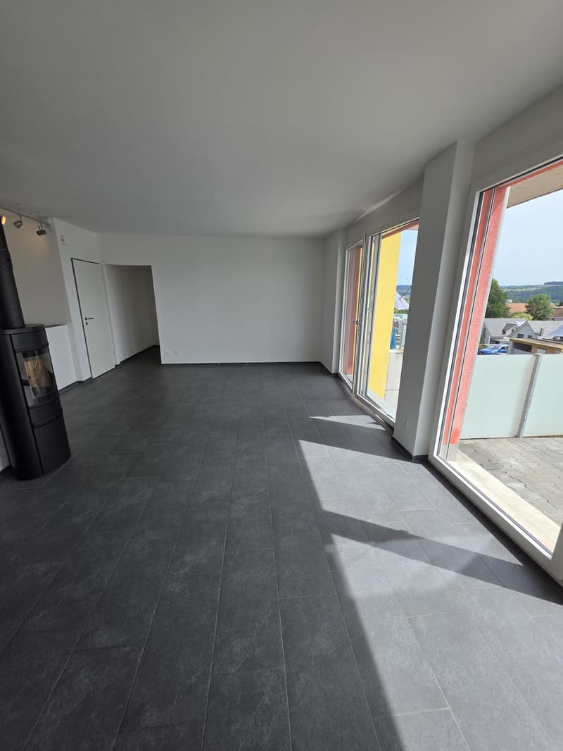 Charming 4.5-room maisonette apartment in Dintikon – available immediately! (1)