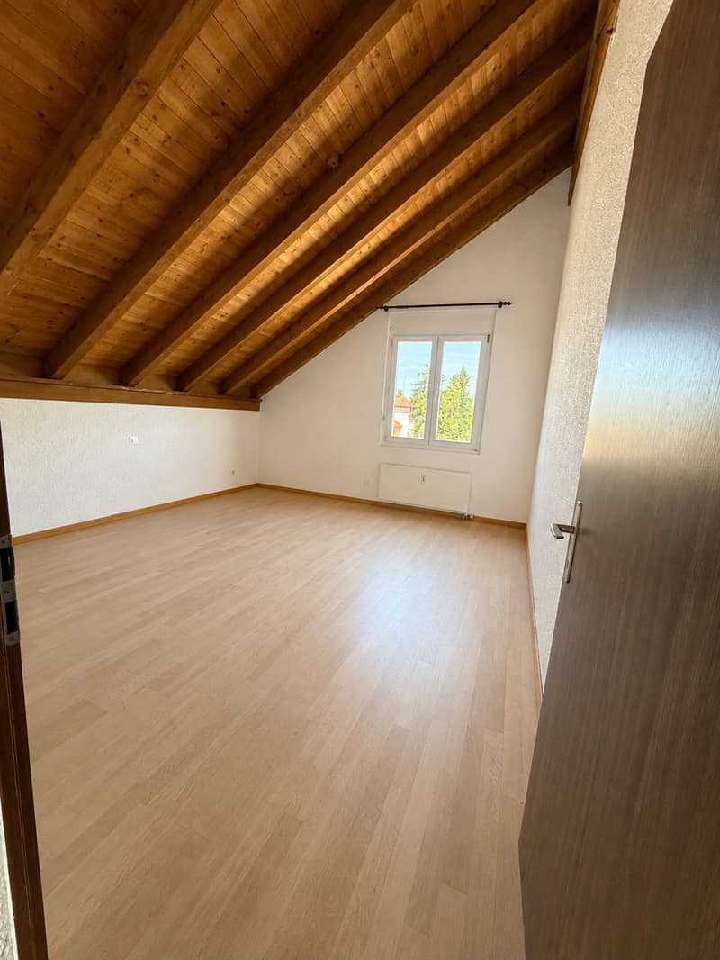 Exklusive 3.5-Zimmer-Dachwohnung mit Galeriecharakter & Balkon (4)