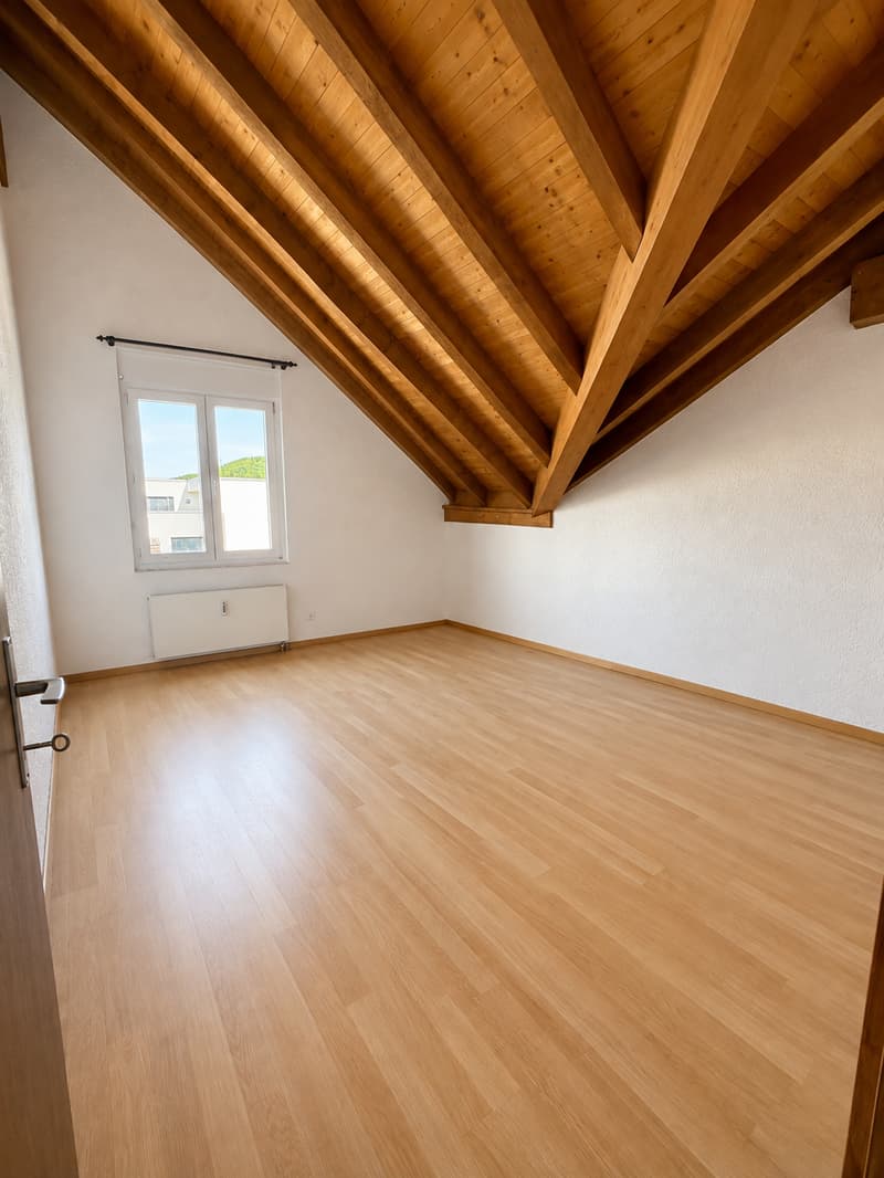 Exklusive 3.5-Zimmer-Dachwohnung mit Galeriecharakter & Balkon (5)