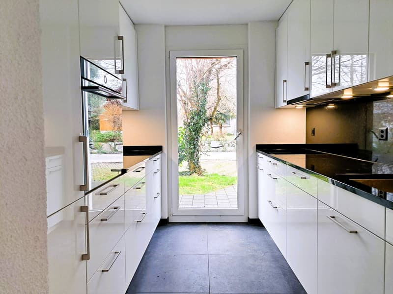 Appartement moderne 4.5 pièces à la gare d'Affoltern a.A. (2)