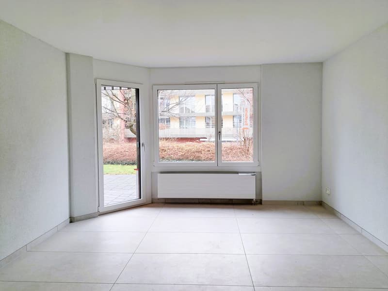 Moderne 2.5-Zimmer-Wohnung direkt neben dem Bahnhof (2)
