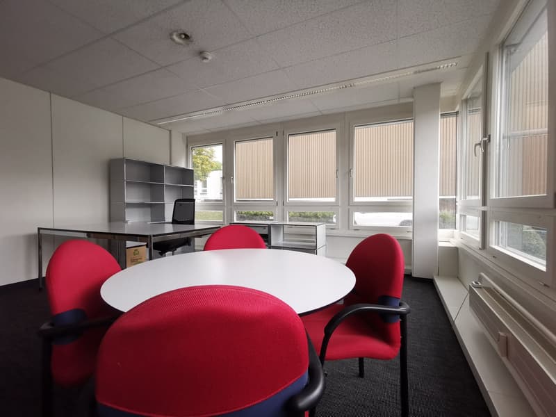 Louez où cela vaut la peine de faire des affaires ! Bureaux et salles de pratique avec style. (6)