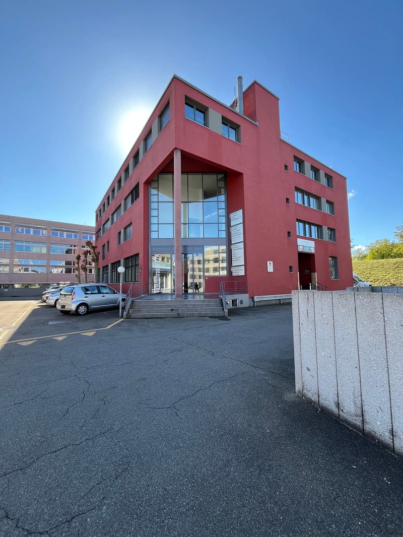 Modernes Einzelbüro an Top Lage in Baden-Dättwil (3)