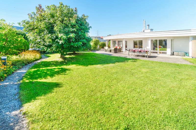 Appartement attique 5.5 pièces avec terrasse de jardin de 550 m², un rêve.... (2)