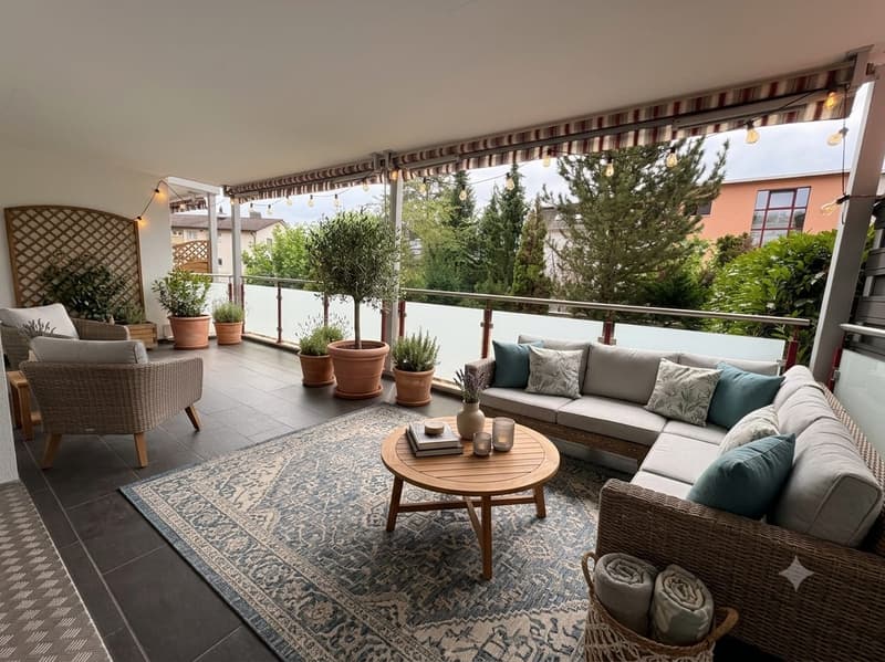 Helle 3.5-Zimmer-Wohnung mit Süd-Balkon in Eschenbach (1)