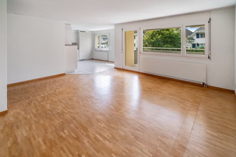 3.5 Zimmer Wohnung mit 71 m² mit Balkon und Lift in Reichenburg (3)