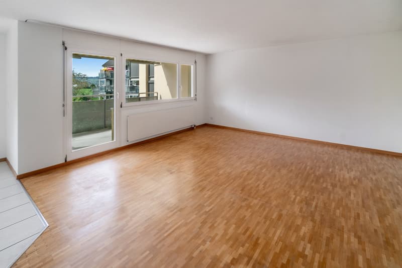 3.5 Zimmer Wohnung mit 71 m² mit Balkon und Lift in Reichenburg (4)