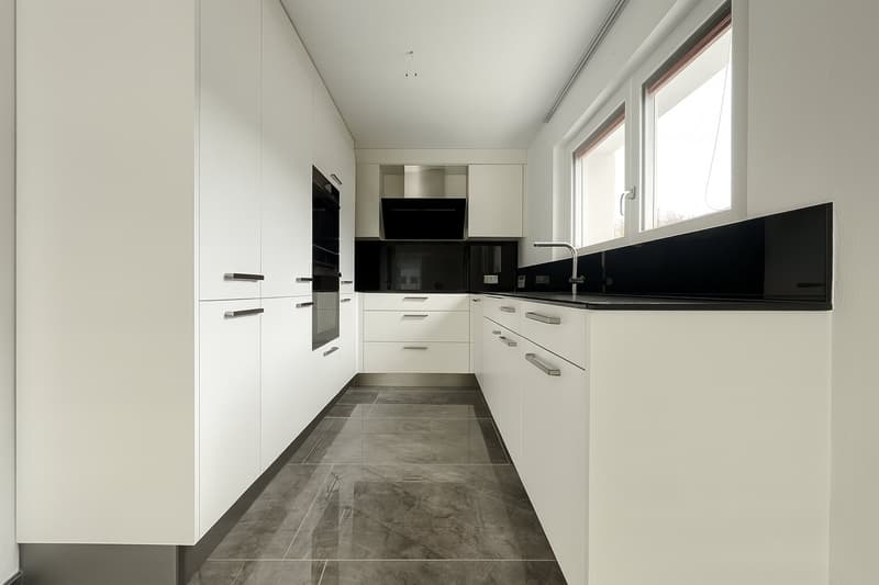Charming single-family house with 6.5 rooms in a quiet location in Glashuetten (3)