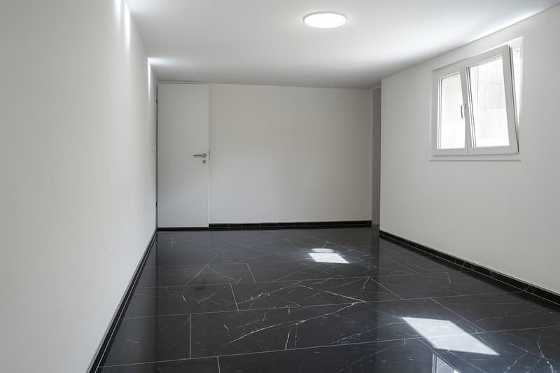 Charming single-family house with 6.5 rooms in a quiet location in Glashuetten (11)