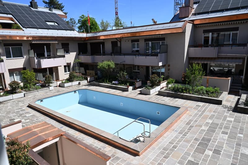 Appartement 3 pièces lumineux avec balcon et piscine à Zürich-Oerlikon (2)