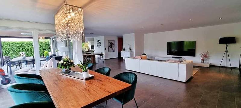 Appartement de jardin exclusif de 4,5 pièces avec double garage et extérieur de rêve (5)