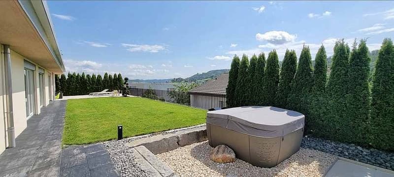 Appartement de jardin exclusif de 4,5 pièces avec double garage et extérieur de rêve (3)