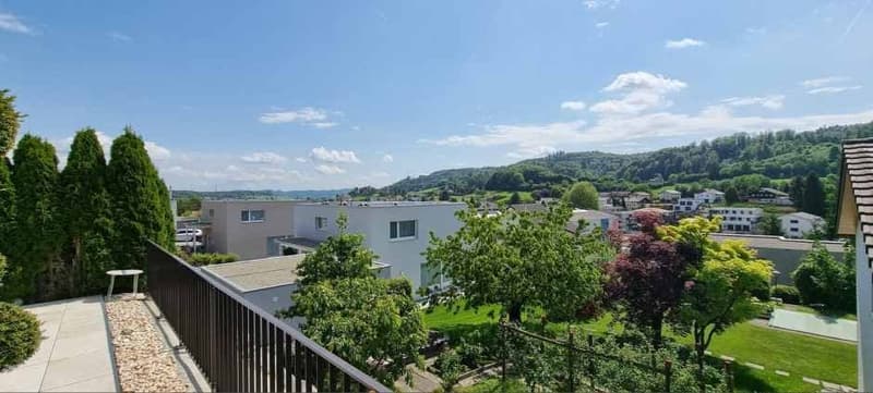 Appartement de jardin exclusif de 4,5 pièces avec double garage et extérieur de rêve (2)