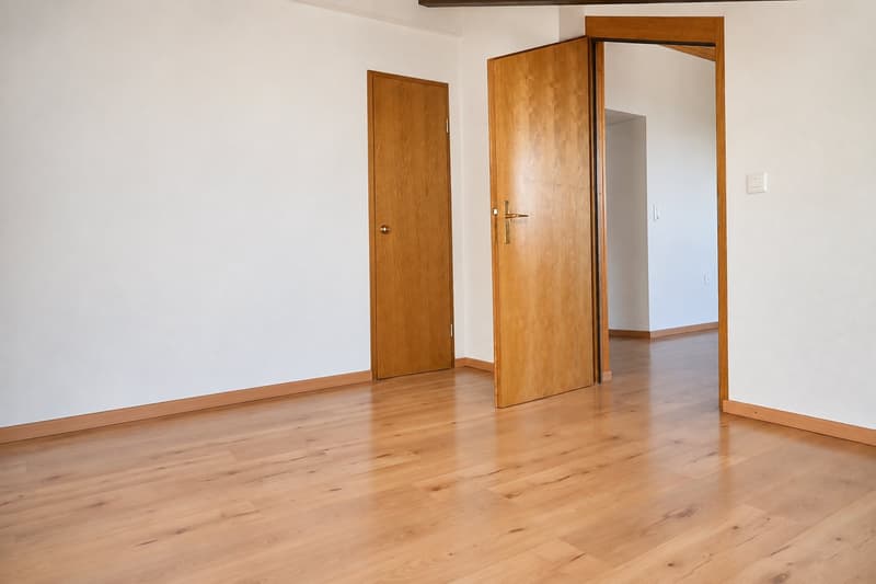 Gemütliche 2.5-Zimmer-Dachwohnung mit schöner Aussicht in Uetliburg (6)
