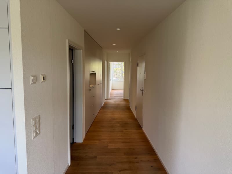 Moderne 3.5-Zimmer-Gartenwohnung in Frick – 100 m² Wohnkomfort mit gedecktem Sitzplatz (10)