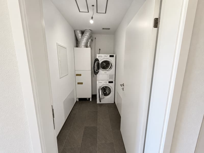 Moderne 3.5-Zimmer-Gartenwohnung in Frick – 100 m² Wohnkomfort mit gedecktem Sitzplatz (18)