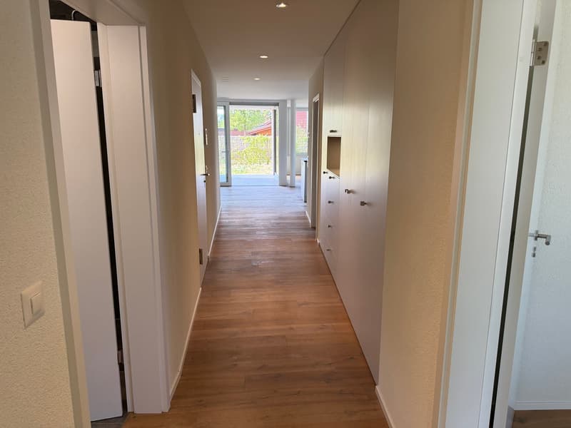Moderne 3.5-Zimmer-Gartenwohnung in Frick – 100 m² Wohnkomfort mit gedecktem Sitzplatz (17)