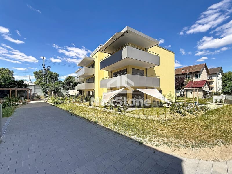 2,5 Zimmer NEU mit 13 m2 Balkon (1)