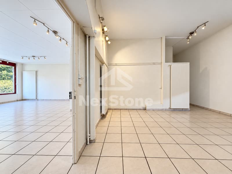 Local commercial de 105 m² avec vitrine proche de la Gare (5)