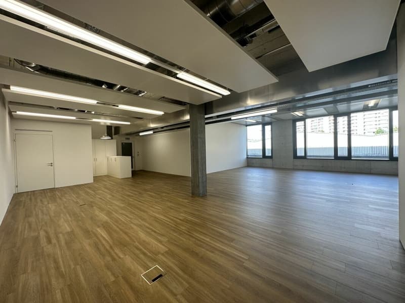 Beispiel Materialien Büro | aktuell im Ausbau!