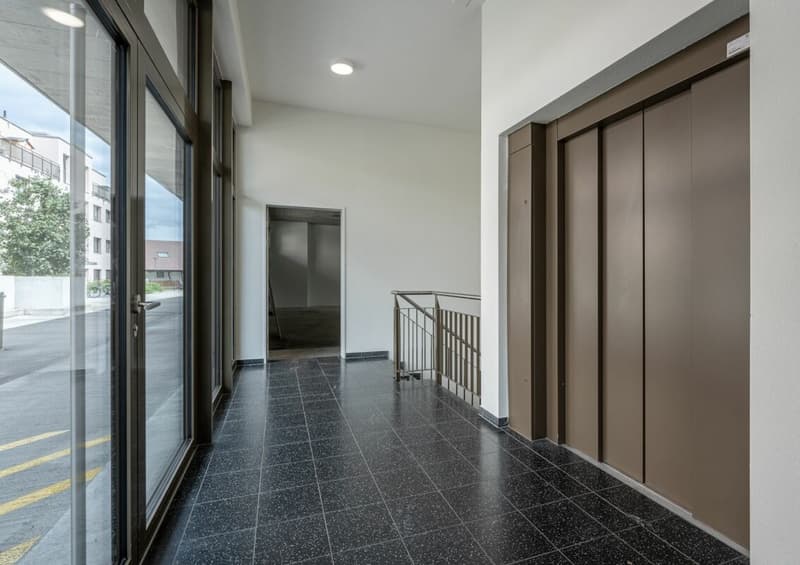 Eingang Lager und Toiletten