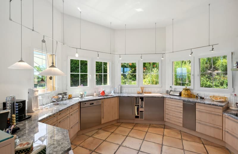 7.5-room terraced house with pool and lake view in Bellerive for sale (5)