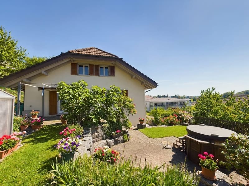 6.5-room single-family house with separate 1.5-room annex apartment | Garden paradise & panoramic view (3)