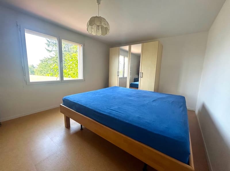 Attractive and characterful 8-room single-family house in Kriegstetten (7)