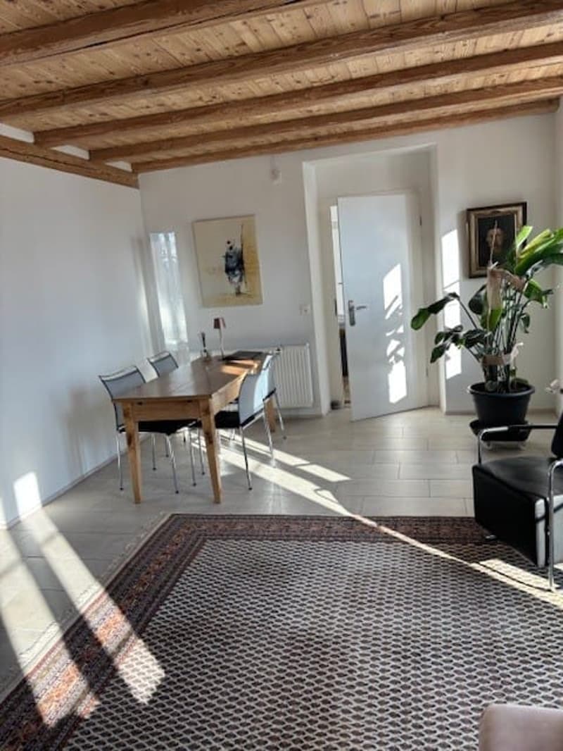 Stylish 7-room villa with lake view in Biel for sale (10)