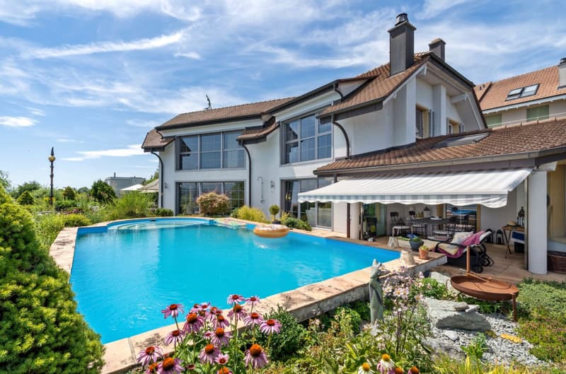 11-Zimmer-Villa mit Pool und Panoramaseesicht in Bellerive kaufen (1)