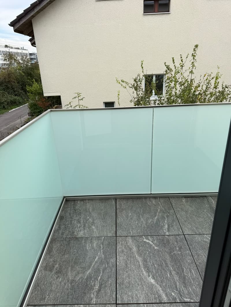Moderne 1.5-Zimmer-Wohnung mit Balkon in Baden-Dättwil (8)