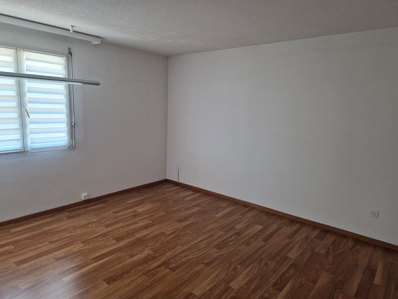Helle 3.5-Zimmer-Wohnung mit Balkon und Tiefgaragenplatz mit CHF 125.00/Monat (14)