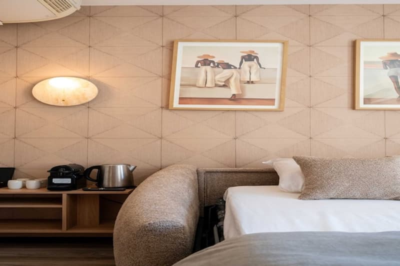 Charming Renovated Studio with Balcony in the Heart of Geneva – Rue Sismondi (8)