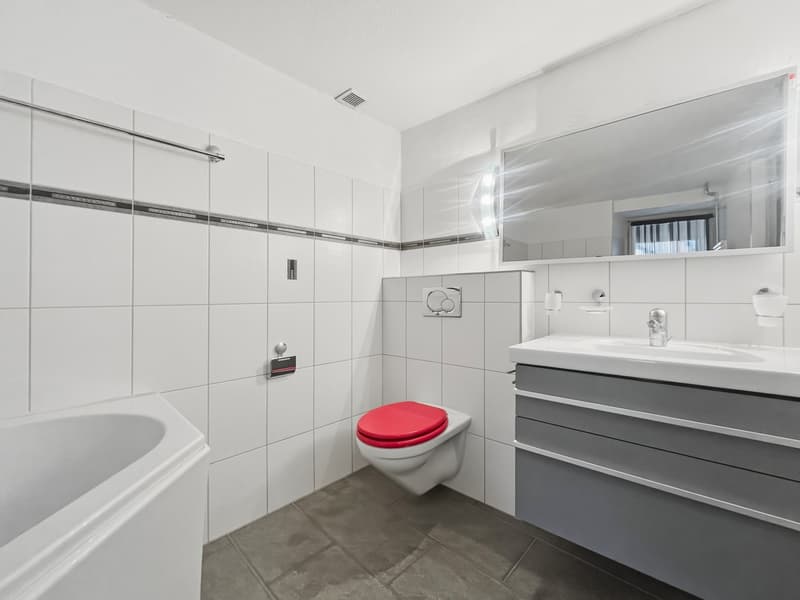 Occasion unique : grande maison unifamiliale avec annexe à Häfelfingen (14)