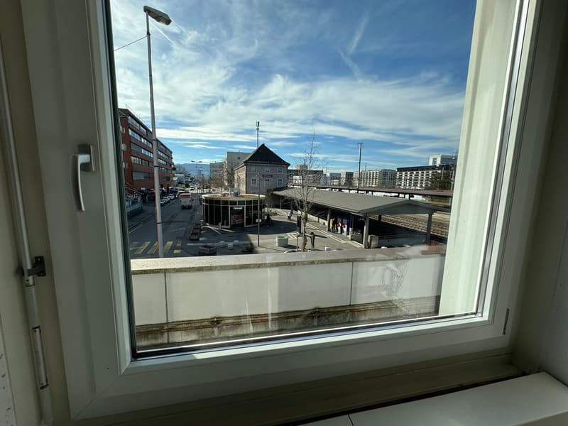 Bureaux et locaux commerciaux au cœur de Schlieren à louer (7)