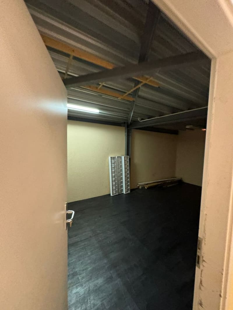 Commercial and storage space in Lausen at attractive conditions (2)