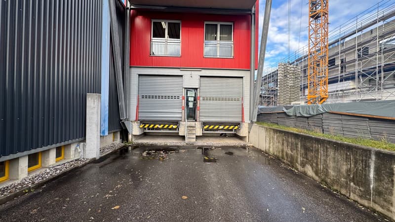 Spazio di stoccaggio centrale nella zona industriale di Burgdorf (12)