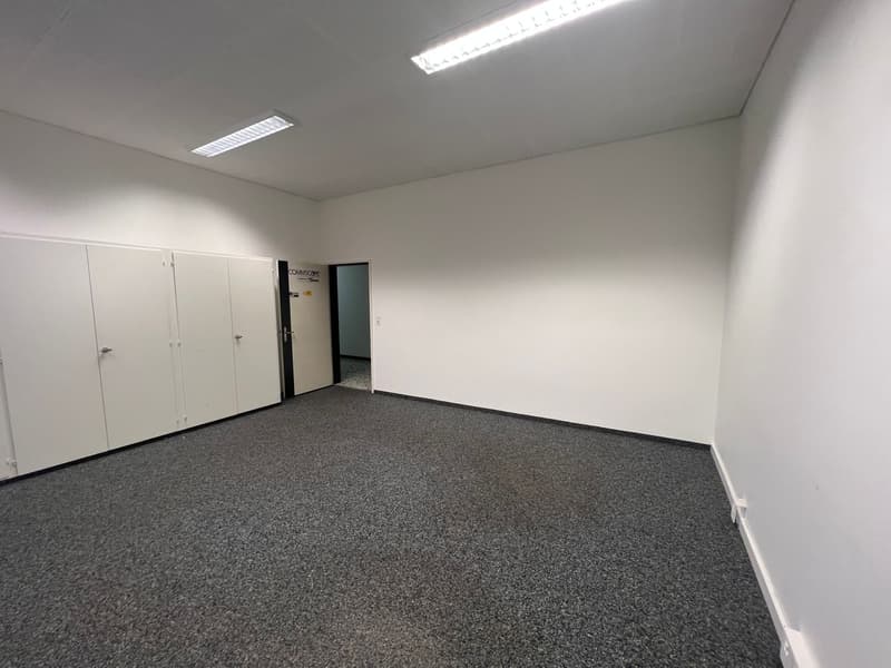 Espaces commerciaux, de stockage et de bureaux abordables à louer à partir de 10m2 (3)